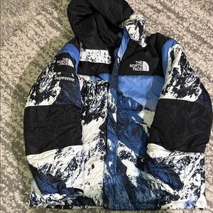 The North Face Blue and Black Mountain Print Jacket